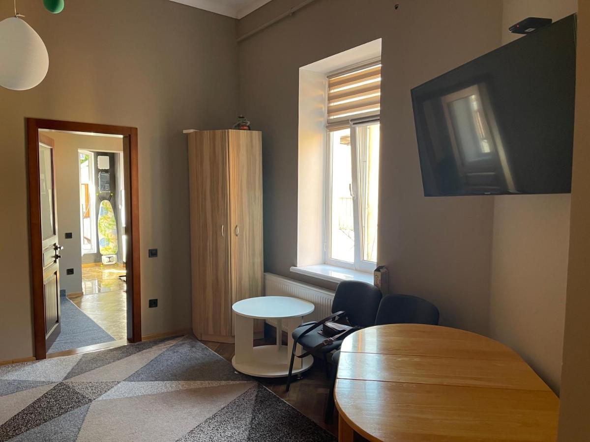 Philharmonie Platz Apartments تشيرنيفتسي المظهر الخارجي الصورة